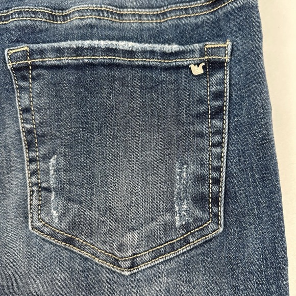 Tricot  Ankle Cropped Rolled Hem Straight Leg Button Fly Distressed Women Jr 28 - Picture 6 of 11
